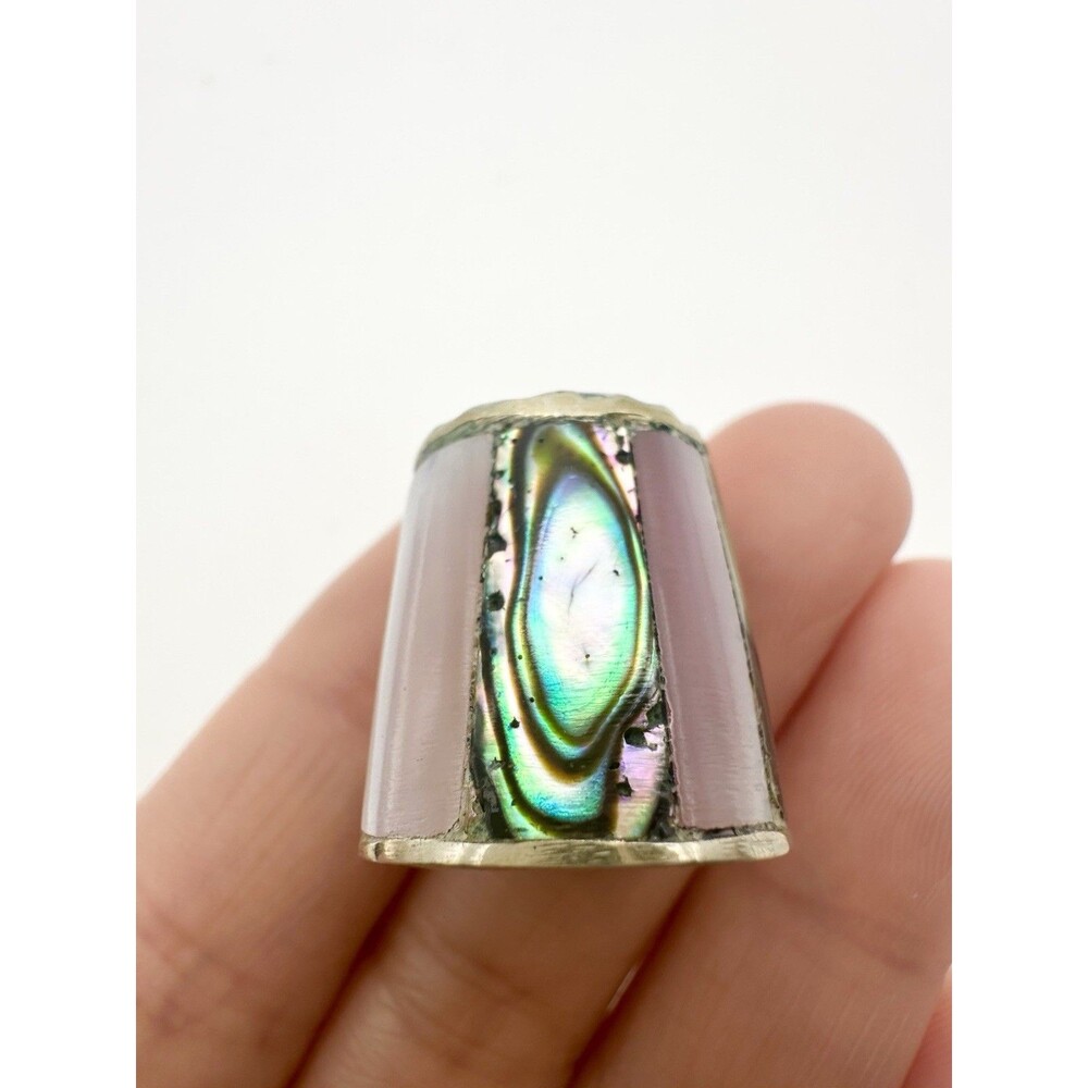 Vintage Mother Of Pearl Abalone Sewing Thimble
